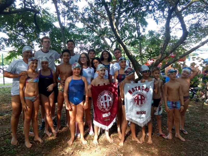 EQUIPE DE NATAÇÃO DA A.A.A CONQUISTOU 06 TROFÉUS NO WET'N WILD