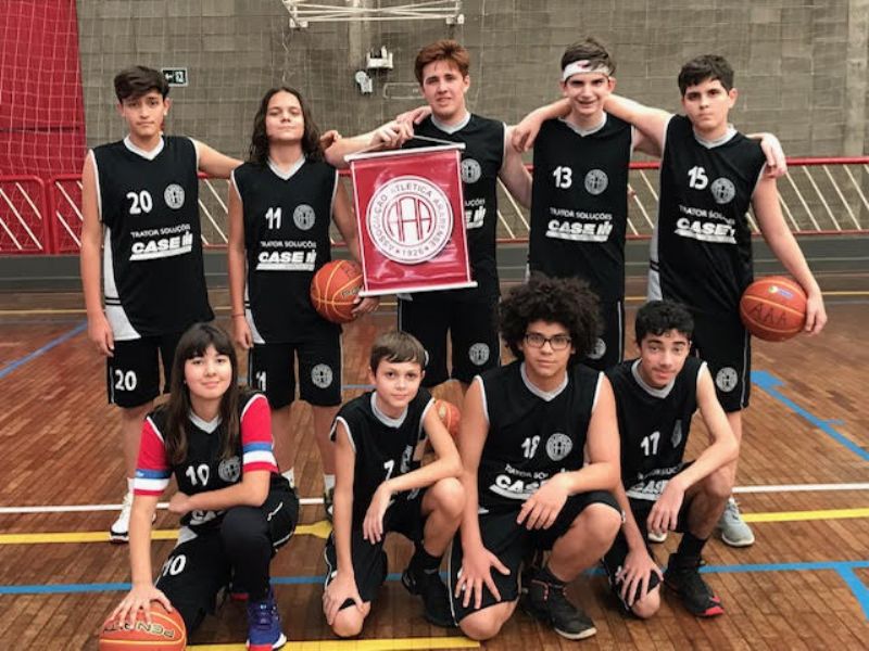 AMISTOSO SUB – A.A.A. X VINHEDO