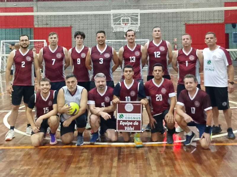 Vôlei Adulto Masculino da AAA realiza amistoso contra a Equipe Fênix